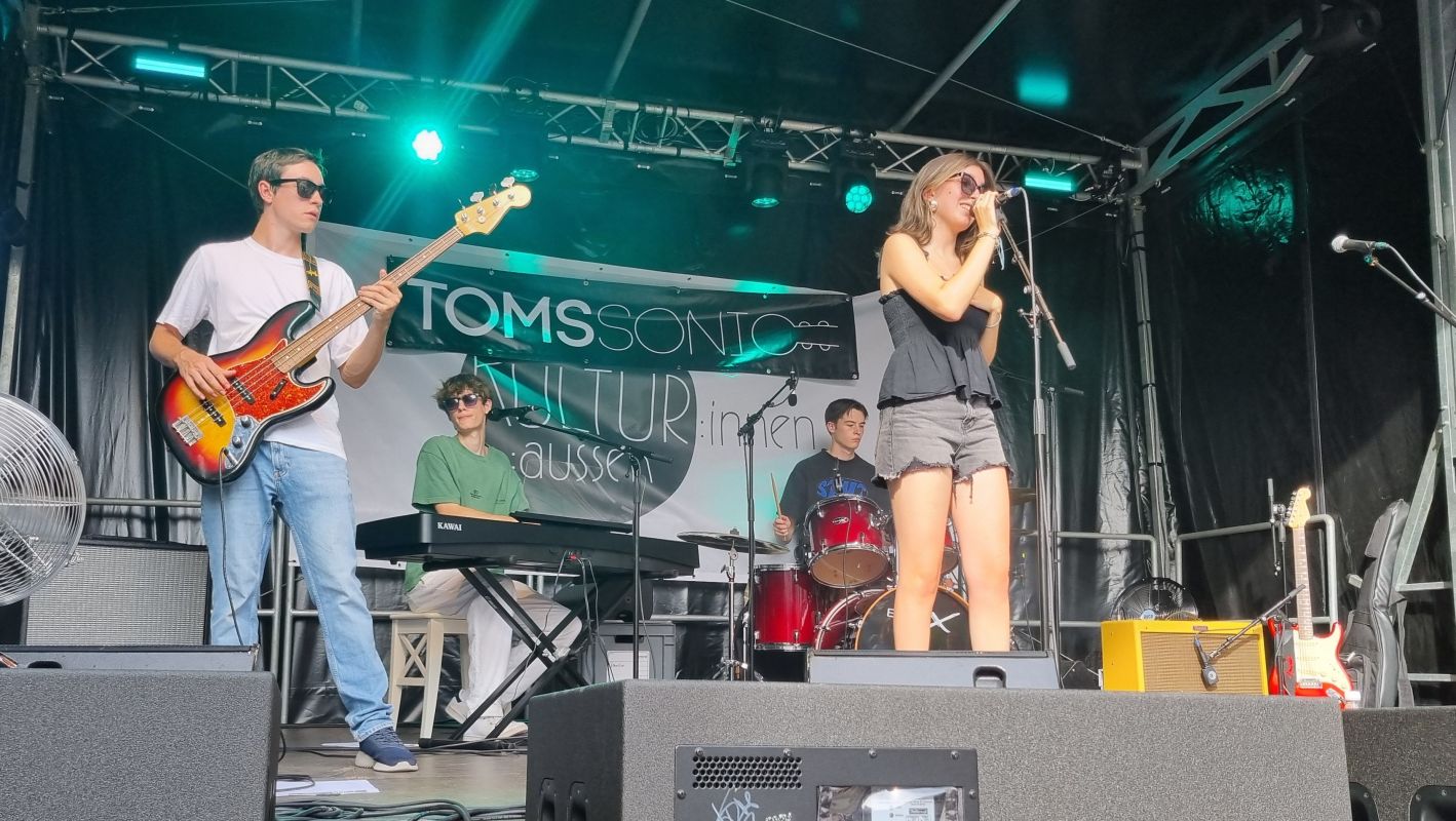 Band Tomssonic